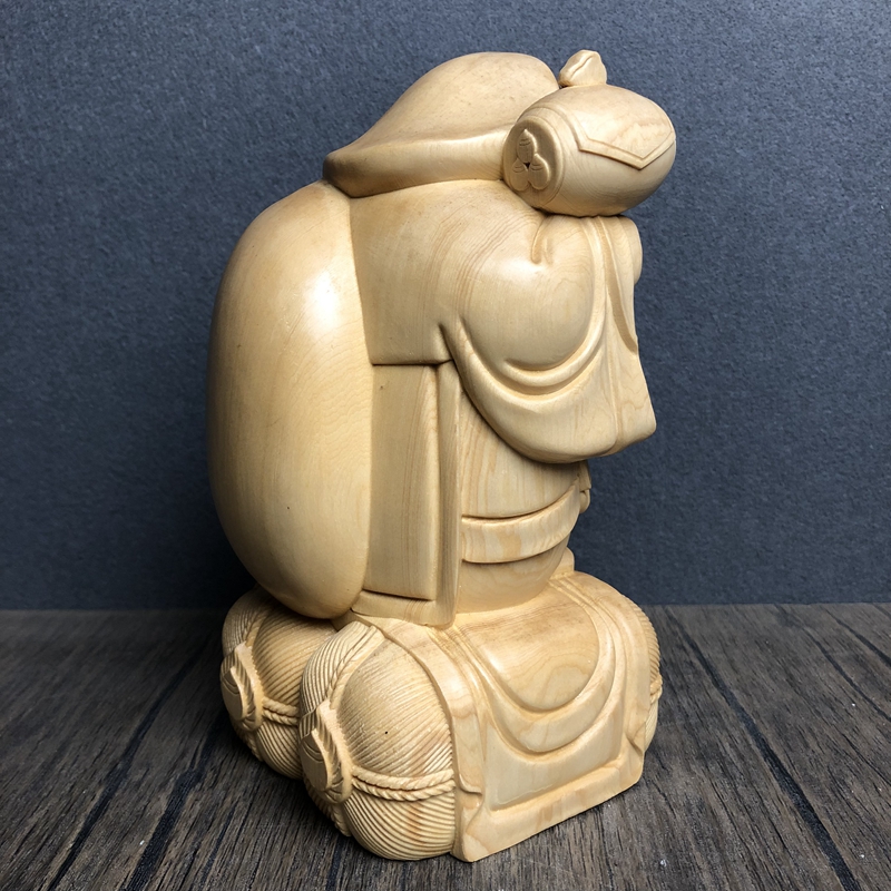 Hand Carved Hinoki Wood Daikok - огляд і ціна Interior Design Japan